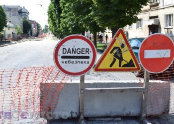 На Кульпарківському мості завтра асфальтуватимуть крайні смуги: тролейбус № 38 курсуватиме зі змінами –