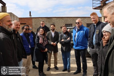 На Миколаївщині представники країн-донорів МОМ ознайомилися з проєктами енергостійкості »