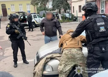 На Тернопільщині затримали військових, які катували й грабували людей: деталі шокують