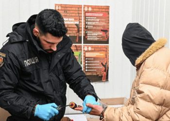 На Запоріжжі 46-річний чоловік попався на збуті психотропів