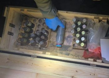На Запоріжжі у чоловіка вилучили десятки підривачів та зарядів