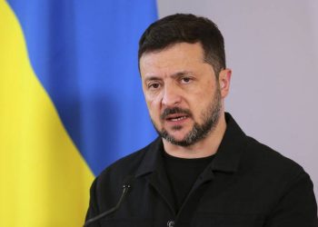 На Зеленського тиснуть, вимагаючи погодитися на мирний план США – Bloomberg