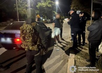 Налагодили збут психотропів із щомісячним мільйонним прибутком – у Миколаєві за доказами слідчих поліції судитимуть організовану групу наркоділків »