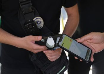 Напад на контролера у Львові: військовий допоміг вгамувати агресора –