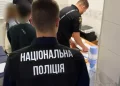 Незаконний обіг метадону: поліцейські Дніпра викрили медпрацівницю