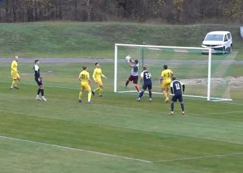 Новосанжарський «Стандарт» програв охтирському «Нафтовику» в ЧУ серед аматорів • Футбол •