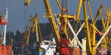 Обстрелы портов Одесчины: как атаки влияют на экспорт зерна в 2025 году