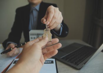Передача пустых квартир для ВПЛ: законно ли это без согласия владельца