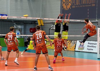 Перша ліга (волейбол): «Решетилівка-2» перемогла «Донеччину» • Волейбол •