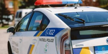 Поліція Запоріжжя розкрила подробиці гучного затримання Mercedes Vito на Перемоги