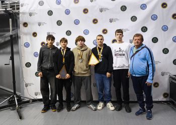 Полтавські спортсмени здобули три нагороди на всеукраїнських змаганнях з вільної боротьби • Вільна боротьба •