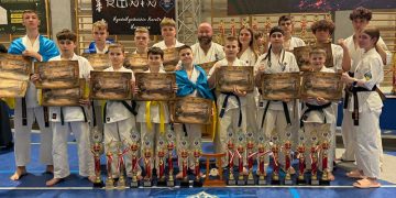 Полтавські спортсмени здобули вісімнадцять медалей на ЧС з Кіокушин карате (IBU) • Карате •