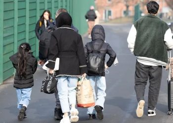 Потік біженців у Європі скорочується | Політика