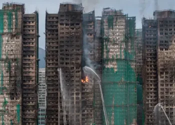 Пожежа в Гонконзі – пожежа у хмарочосі спричинила десятки смертей – фото – Світові новини