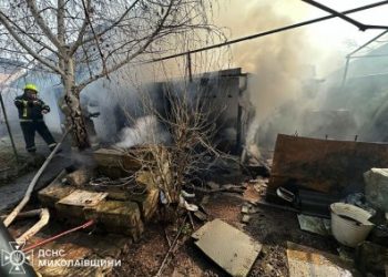 Протягом 24 березня на території Миколаївщини вогнеборцями ліквідовано 15 пожеж »