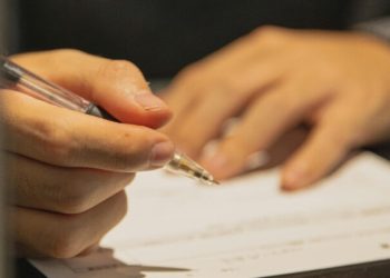 Радиодиктант национального единства 2025: дата и время, кто напишет и прочтет текст
