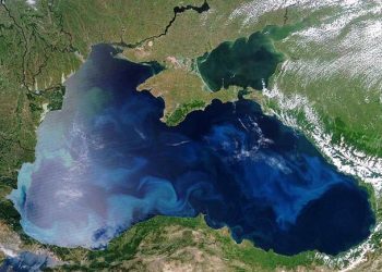 Разрушение Кинбурнской косы и загрязнение Черного моря: в Украине фиксируют экологическую катастрофу из-за действий РФ