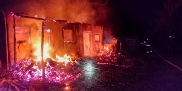 РФ нанесла удары по Одесчине: пострадали люди, загорелось судно