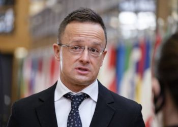 Сіярто назвав українські гроші «загрозою безпеці» Угорщини