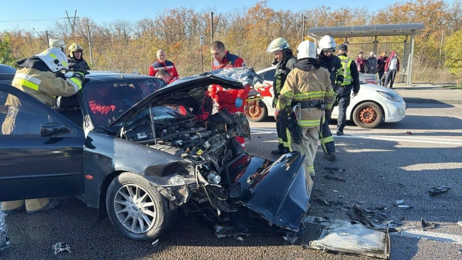 Смертельна автопригода в Запоріжжі: зіткнулися три автівки