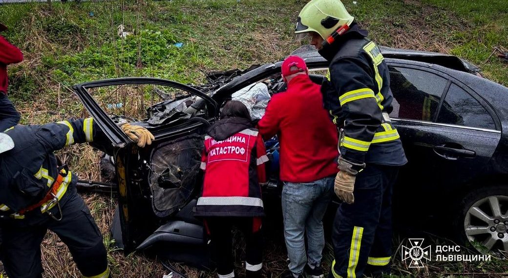 Смертельна ДТП на Львівщині: загиблий та постраждала жінка –