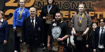 Спортсмени з Полтавщини здобули десять медалей на ЧУ з класичного пауерліфтингу • Пауерліфтинг •