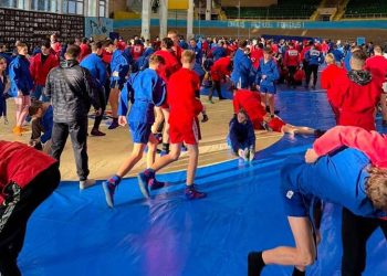 Спортсмени з Полтавщини здобули три медалі на ЧУ з бойового самбо серед кадетів • Бойове самбо •