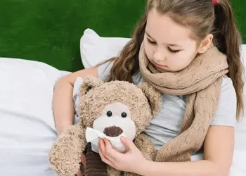 Тисячу учнів у Дніпрі та кількох містах області відправили на дистанційку через ГРВІ