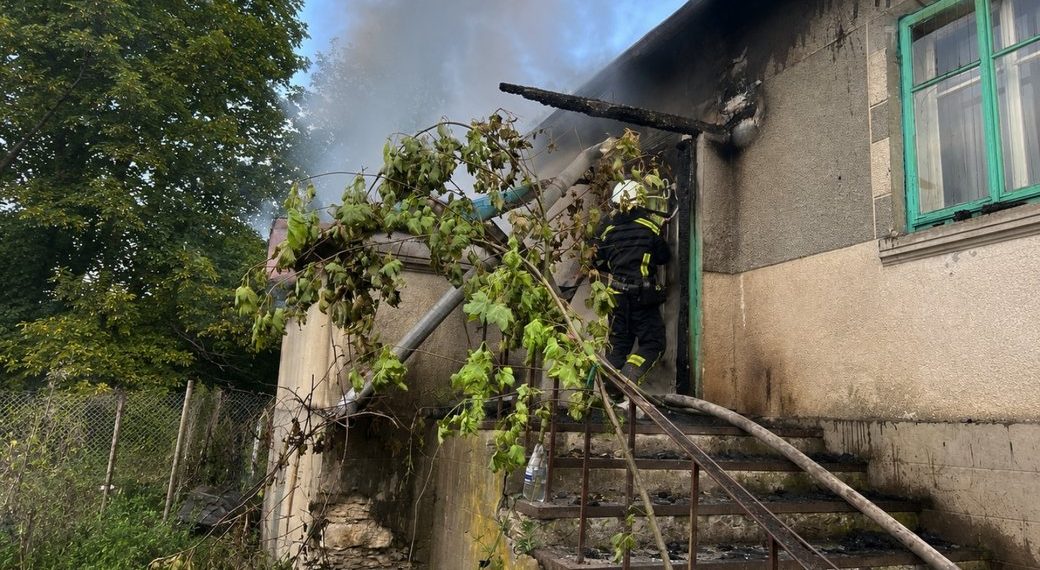 Трагічна пожежа на Львівщині: господар будинку загинув у вогні –