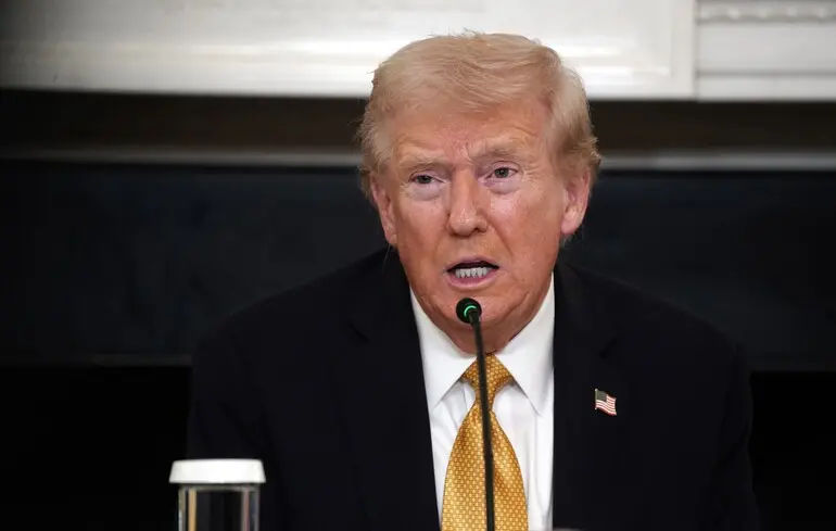 Трамп порушить із Сі Цзіньпіном тему імпорту нафти з РФ 1