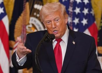 Трамп заявив, що за 32 дні війни Іран «вже знищений» | Політика