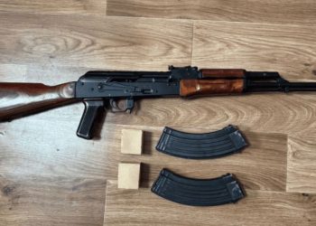 Три гранати та автомат: у Запоріжжі викрили торговця зброєю