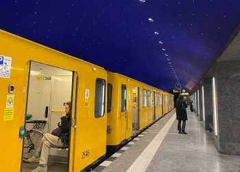 У Берліні існують тарифні зони громадського транспорту | Політика