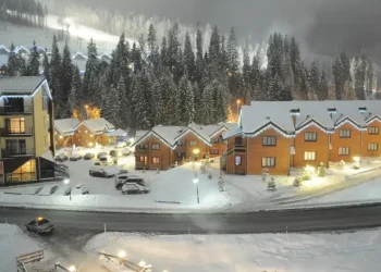 У Буковелі зафіксували спалах ротавірусу: туристів масово госпіталізують