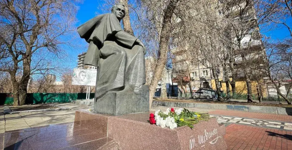 У Дніпрі “відзначили” день народження Кобзаря (ФОТО)