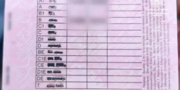 У Дніпрі водій купив права в інтернеті