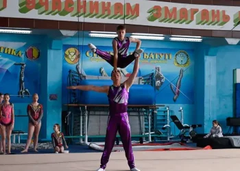 У Кам’янському пройшов чемпіонат з акробатики