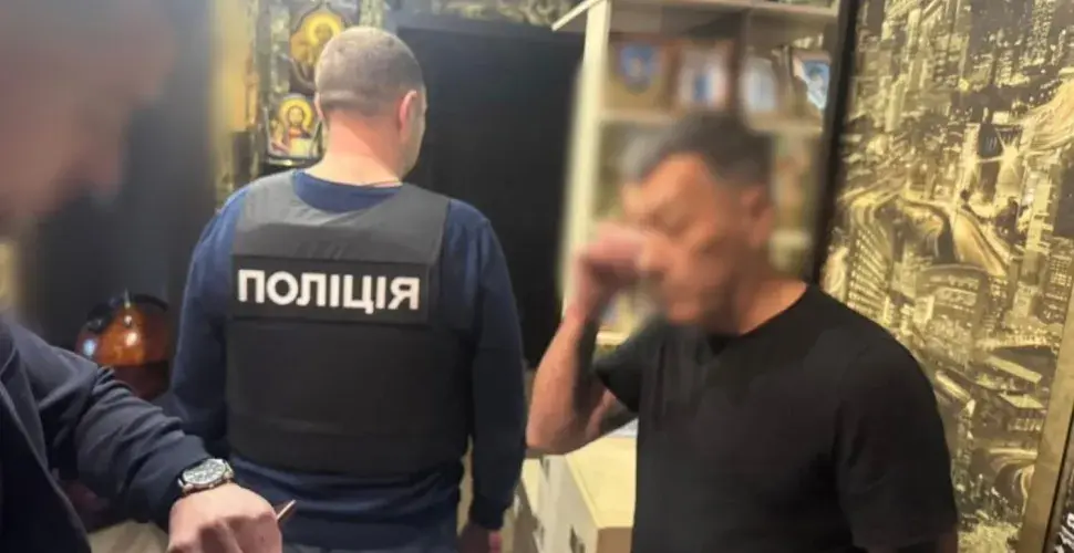 У Кривому Розі викрили міжнародних шахраїв