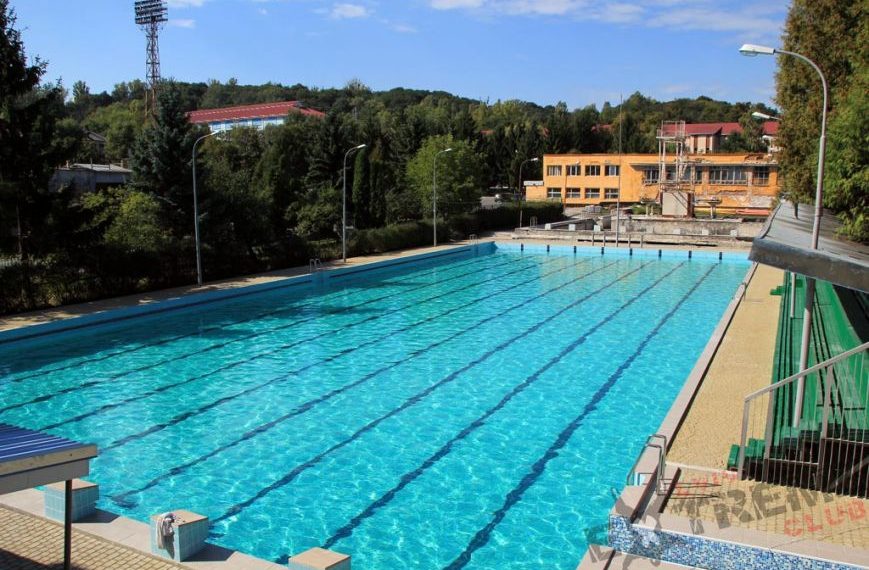 У львівських басейнах перевірили якість води: результати –