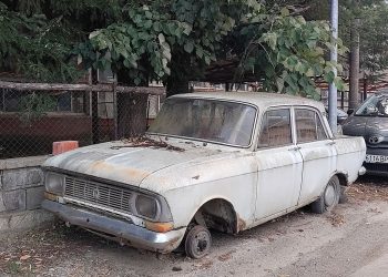 У Львові цього тижня на арештмайданчик забрали ще 6 покинутих авто –