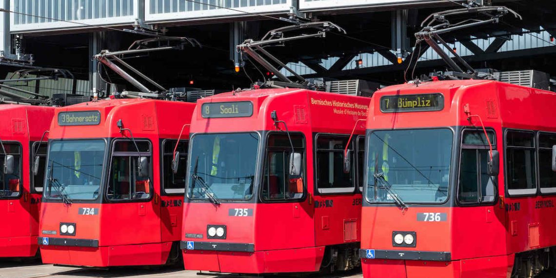 У Львові на маршрут №9 вийшов п’ятий швейцарський трамвай Schindler –