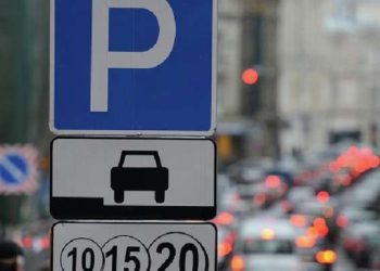 У Львові вводять нові обмеження паркування: де саме заборонять ставити авто –