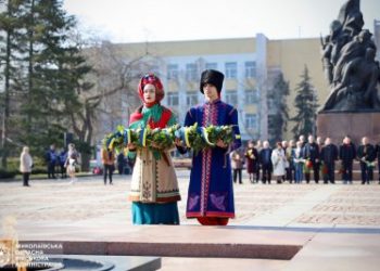 У Миколаєві вшанували пам’ять визволителів міста від нацистських окупантів »