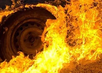 У Нікополі росіяни атакували вантажівки: водій загинув