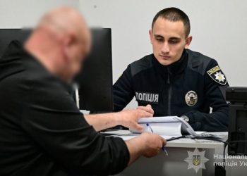 У Запоріжжі чоловік обікрав приміщення військової адміністрації