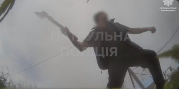 У Запоріжжі гонитва завершилася нападом на поліцейських