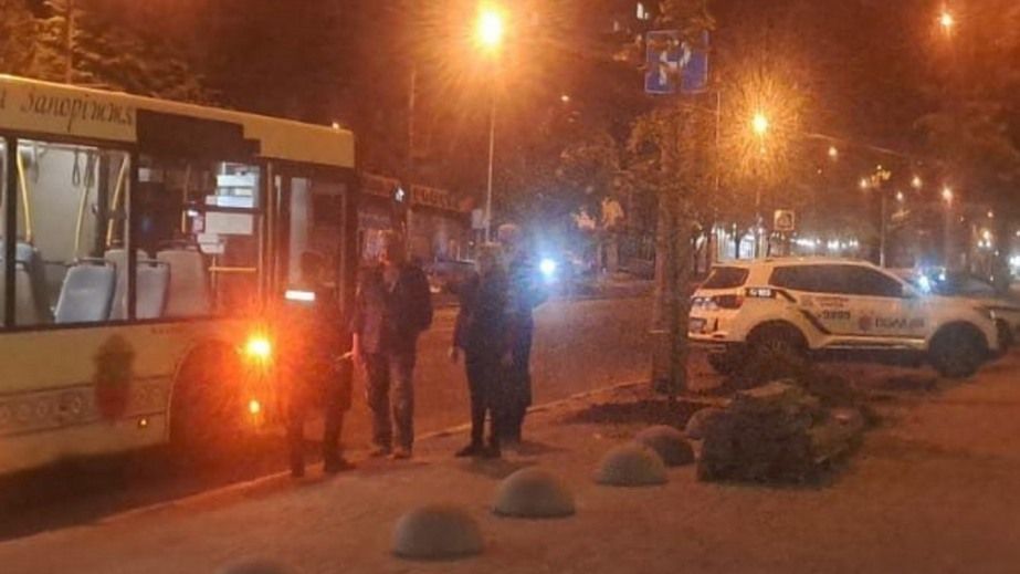У Запоріжжі пасажир напав на водія автобуса: що відомо
