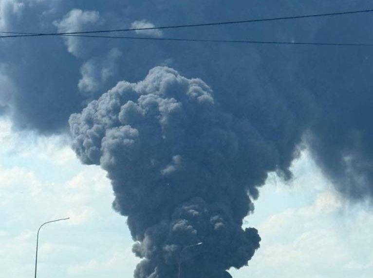 Українські дрони вдарили по Москві: уражено завод «Ангстрем» і нафтоперекачувальні станції – Генштаб 