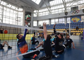 У Полтаві відбувся Відкритий чемпіонат області з волейболу сидячи: полтавська команда стала другою • Волейбол сидячи •