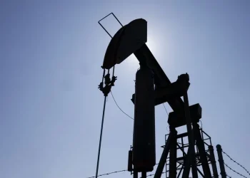 Війна в Ірані загрожує стрибком цін на нафту – що відомо – Світові новини